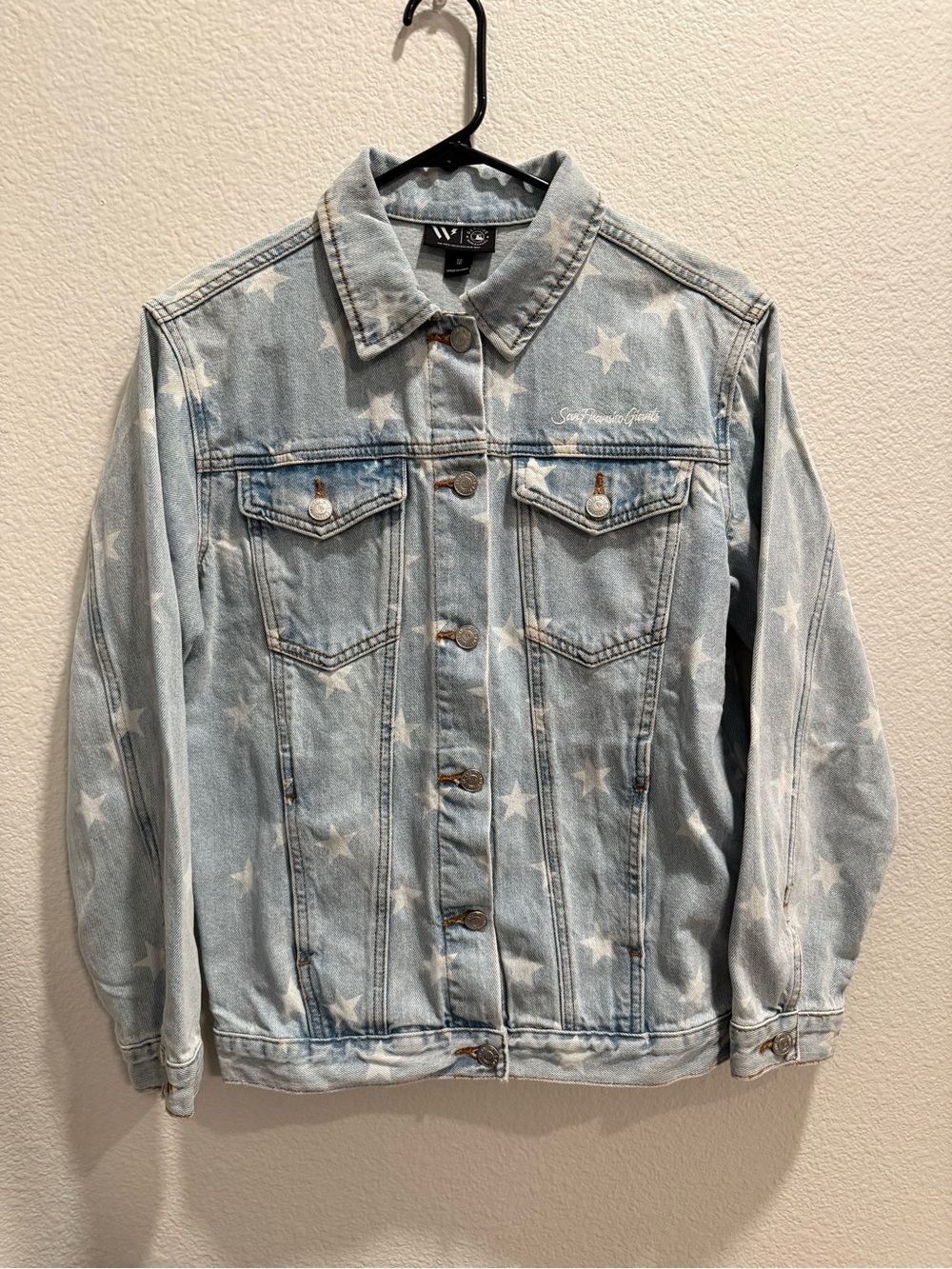The Wild Collective San Francisco Giants Light Wash Star Print Denim Jacket M